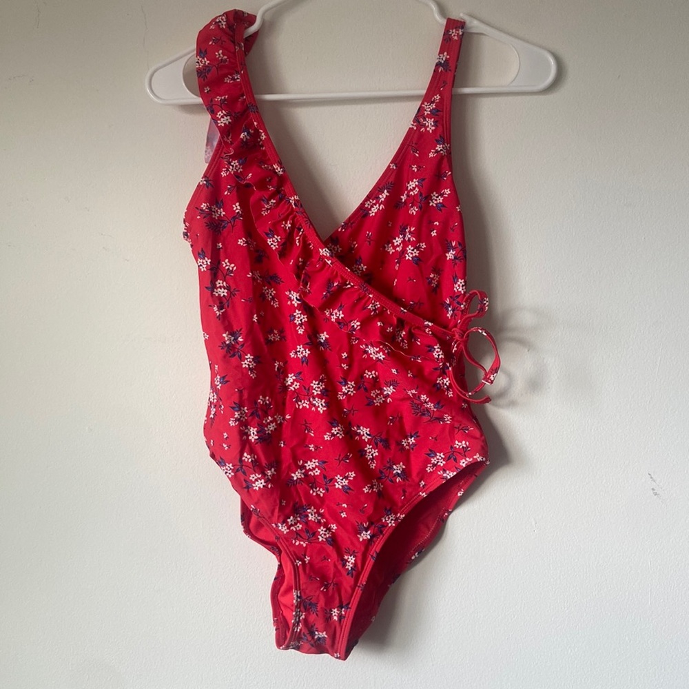 One piece floral bathing suit